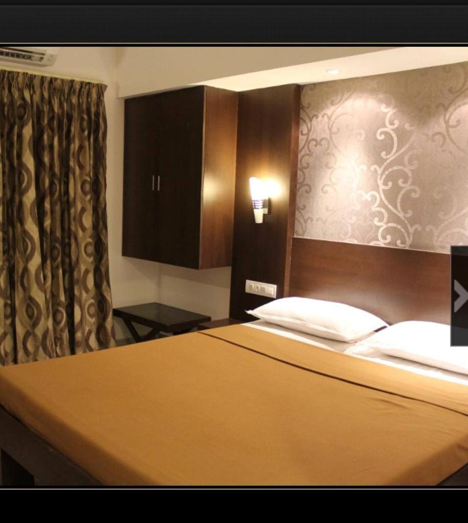Hotel Aashraya Mysore Buitenkant foto
